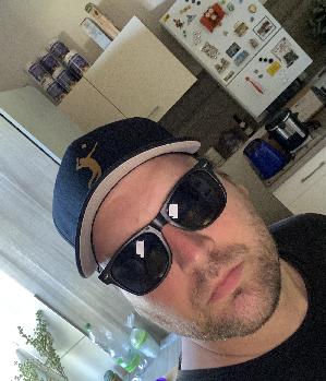 Zum Profil von Mazelike