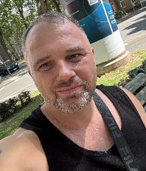 Zum Profil von MementSven