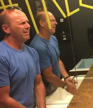 Zum Profil von Merlin078