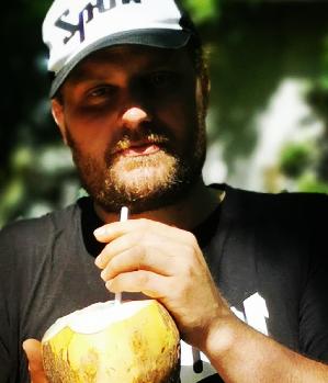 Zum Profil von Moe666