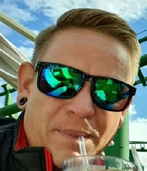 Zum Profil von MrKnister1983