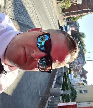 Zum Profil von MrMan2024