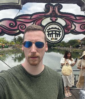 Zum Profil von MrUnknown4real