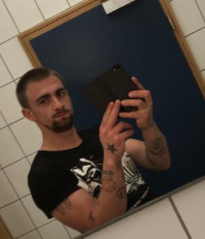 Zum Profil von NamelesUser