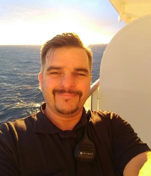 Zum Profil von Nester