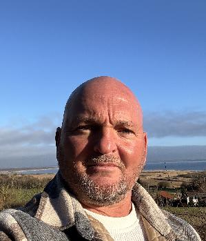 Zum Profil von Neteos