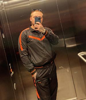 Zum Profil von Nico890765