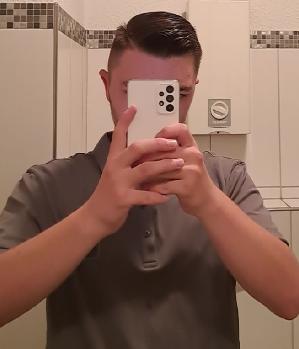 Zum Profil von Niklas04