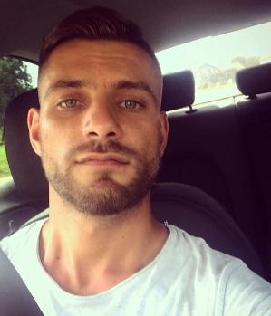 Zum Profil von Ninos96
