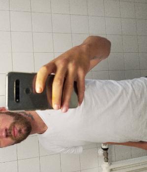 Zum Profil von Nize009