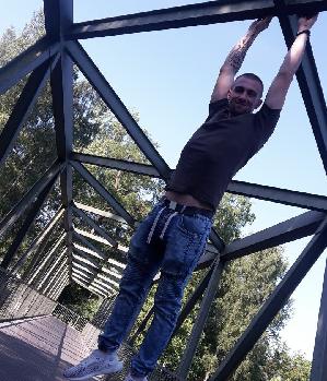 Zum Profil von NonameXXX
