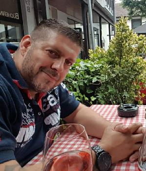 Zum Profil von Pesa79