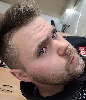 Zum Profil von Poelli96