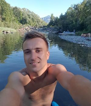 Zum Profil von RAFAL3069