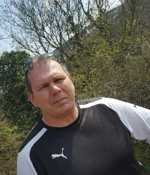 Zum Profil von Rafal1001