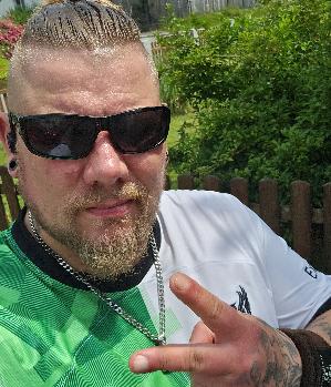 Zum Profil von Rapha_El