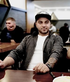 Zum Profil von Rejhan