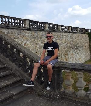 Zum Profil von Ren_92