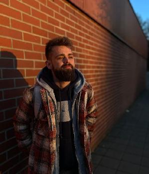 Zum Profil von Romer0