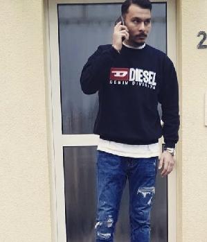 Zum Profil von Sam005