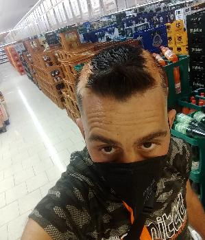 Zum Profil von Saschy