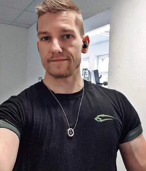 Zum Profil von Sebi90