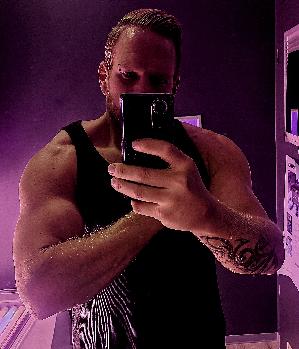 Zum Profil von Selly19880902