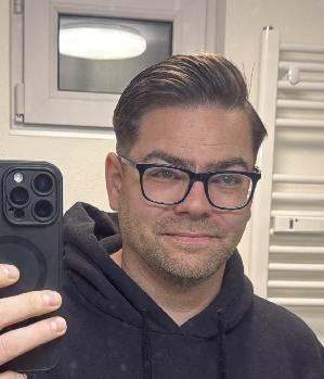 Zum Profil von Skystatic