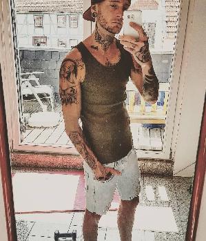 Zum Profil von Stefan13011988