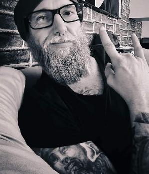 Zum Profil von Steve46