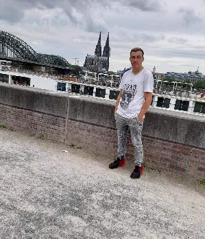 Zum Profil von Sunriser