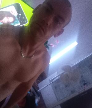 Zum Profil von SweetBoy1988