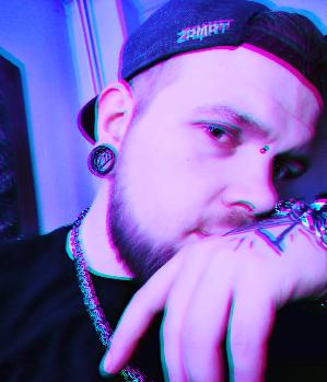 Zum Profil von TattooBear