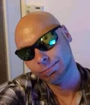 Zum Profil von Teddy_25_12_1985