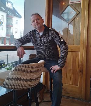 Zum Profil von ThommyRZ54