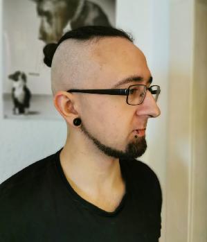 Zum Profil von ThyArt93