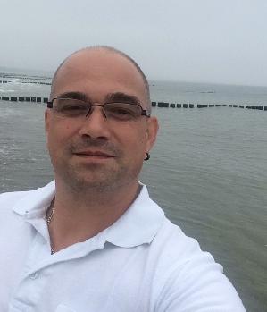 Zum Profil von Tobi1975