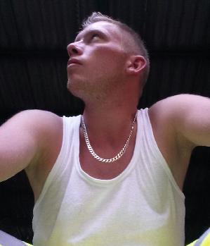 Zum Profil von Tobi89Rocco