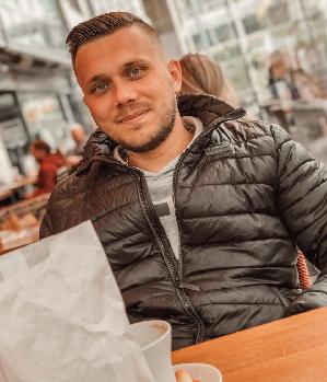 Zum Profil von Unbekannt90