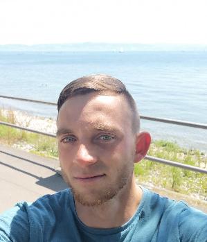 Zum Profil von Unbekannttt