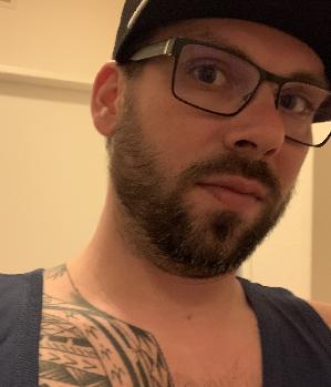 Zum Profil von Yangbro