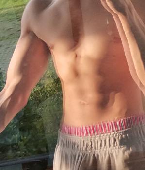 Zum Profil von YoungMuscle