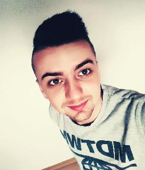 Zum Profil von Youngtoy98