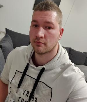 _Chris_32