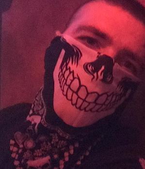 Zum Profil von alex666ander92