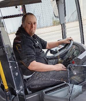 Zum Profil von asus1996