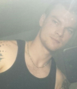 Zum Profil von chris150288
