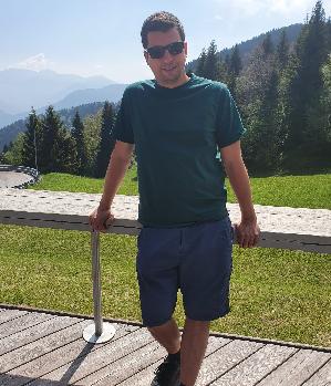 Zum Profil von dimooo