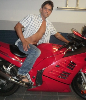 Zum Profil von e605e606