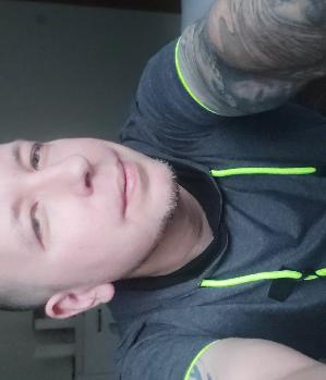 Zum Profil von eLca01